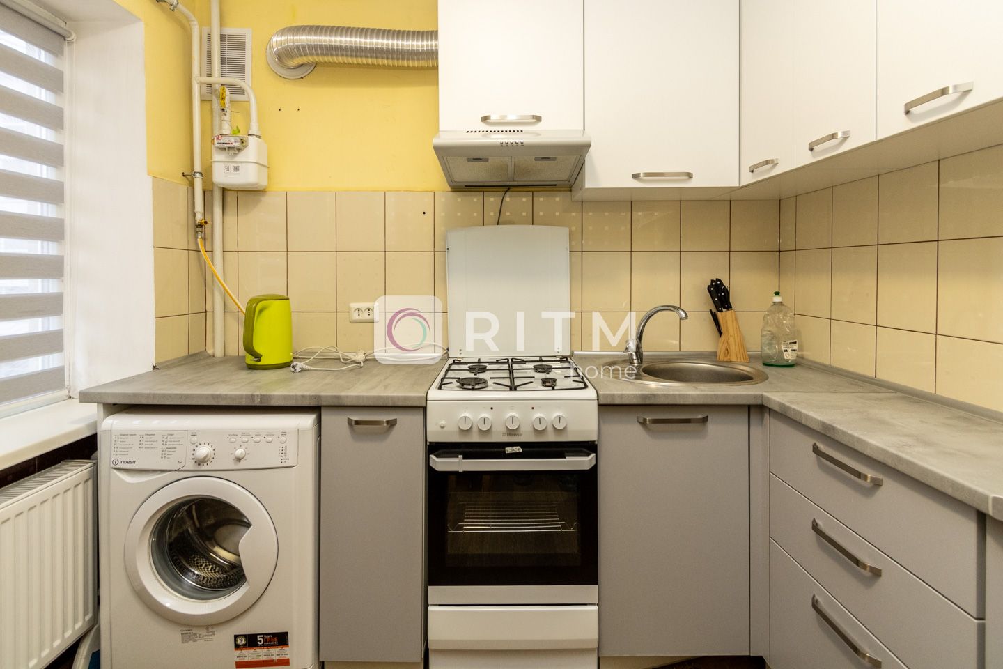 Comfortable Studio Apartment with Modern Kitchen