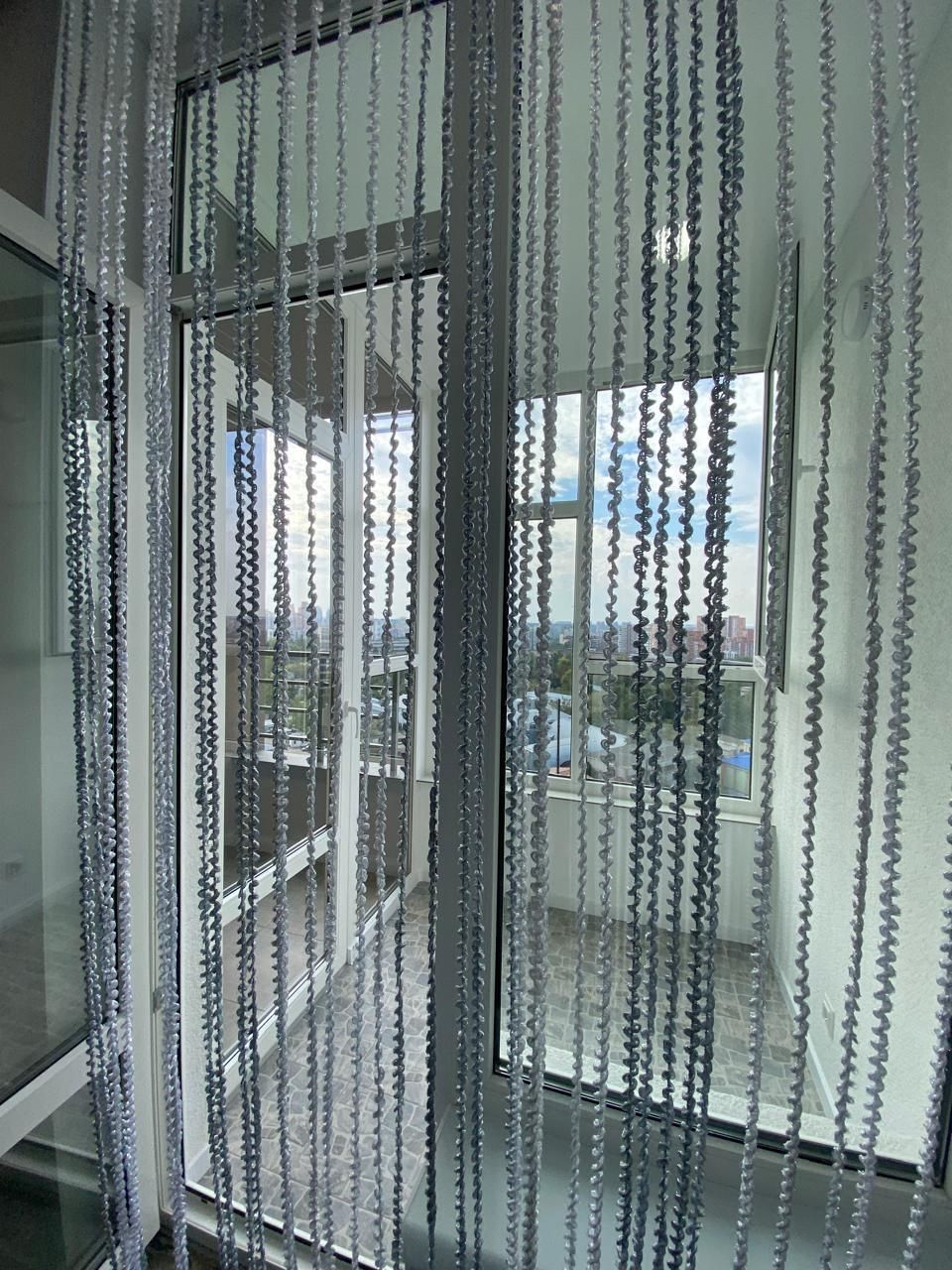Spacious Apartment near Akademmistechko Metro with Designer Renovation