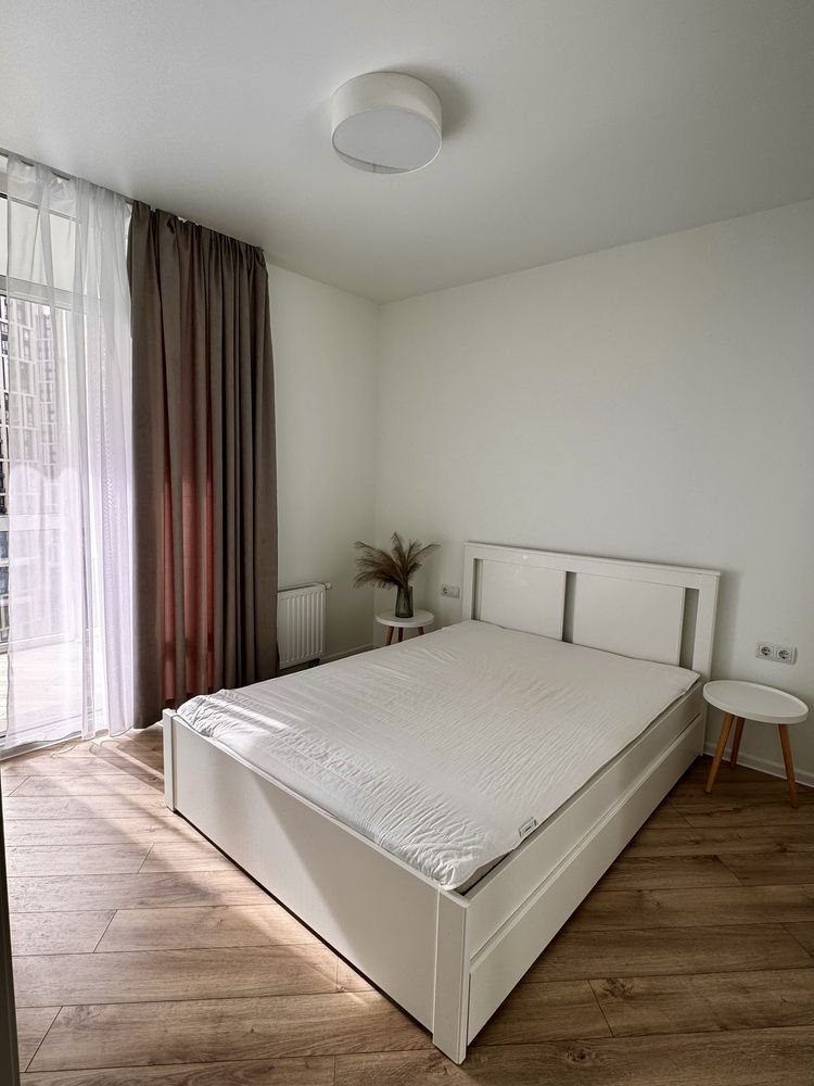 Apartment in Slavutych 2 Complex near Metro Station