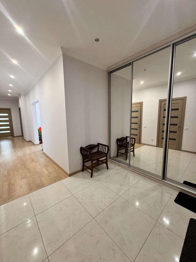 Spacious 3-Room Apartment in Pokrovsky Posad Complex with City View