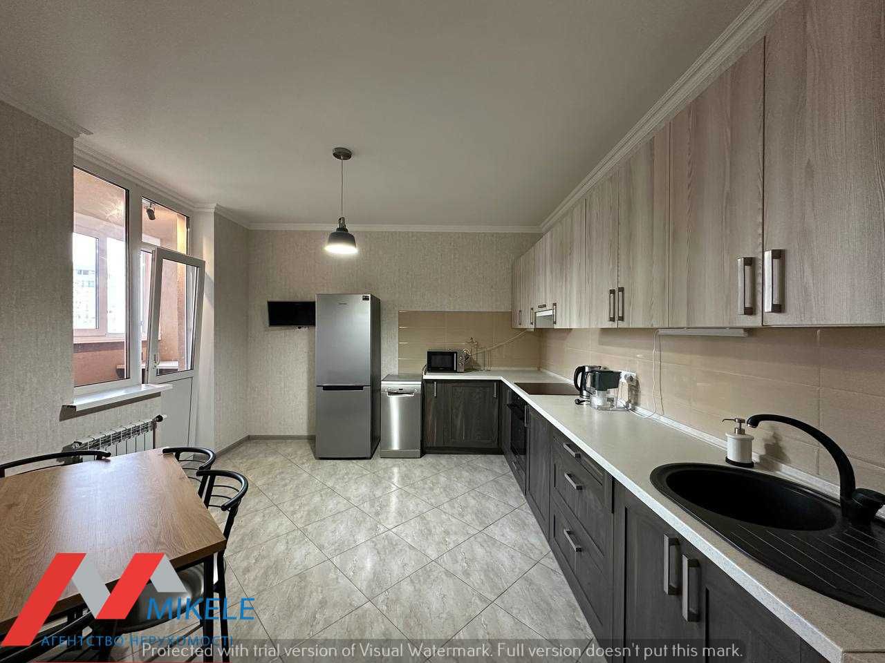 Spacious 1-bedroom apartment in Parkova Vezha residential complex with modern renovation