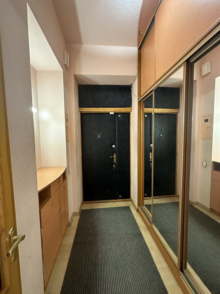 Spacious 3-Bedroom Apartment in City Center