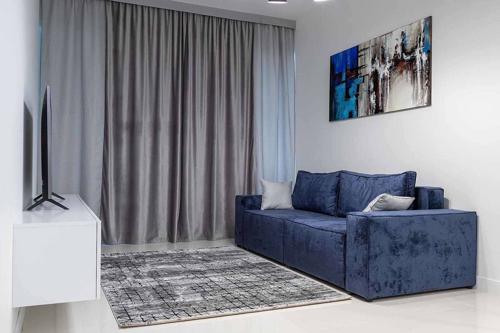 Modern 85m² Apartment with Two Terraces Near Forum
