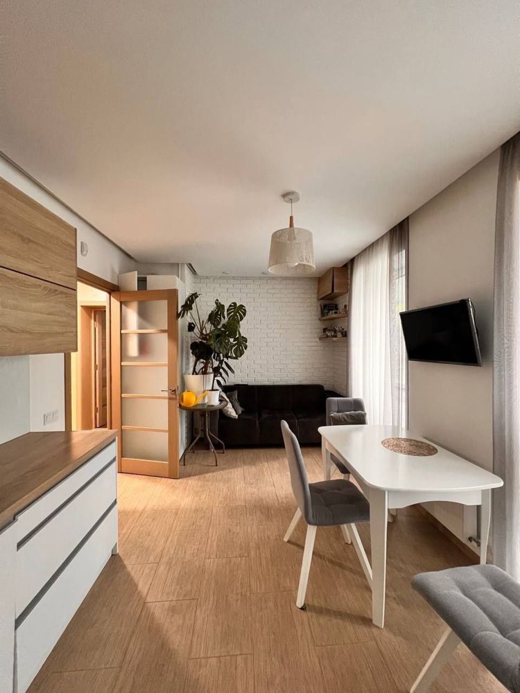 Stylish 1-Bedroom Apartment in Avalon Comfort Complex, Lviv