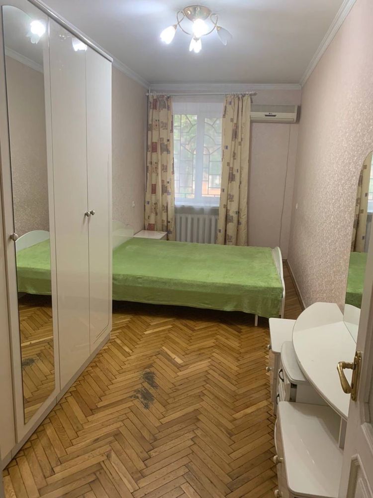Renovated 3-Bedroom Apartment Near New Market