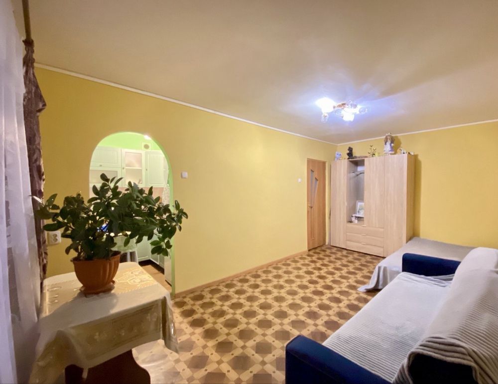 One-bedroom apartment with euro renovation in good district