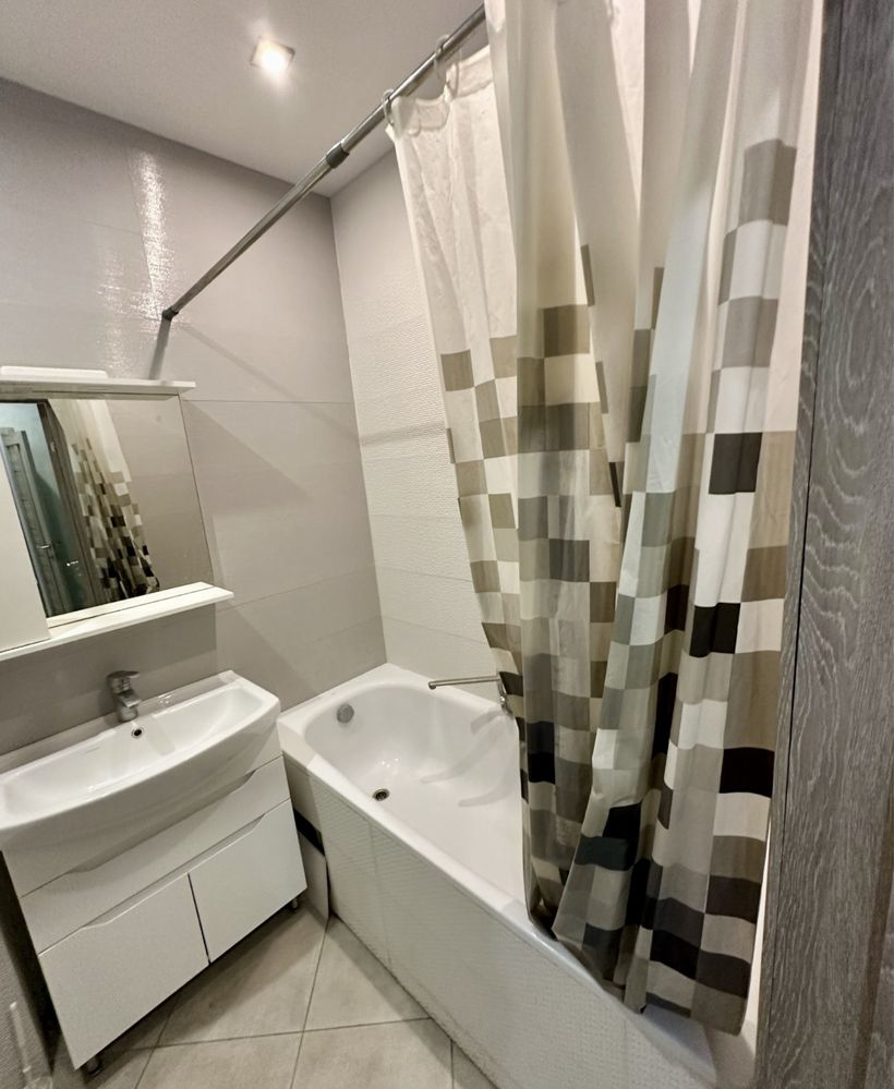 Levada-1 Apartment near Metro, Modern Design, Fully Equipped