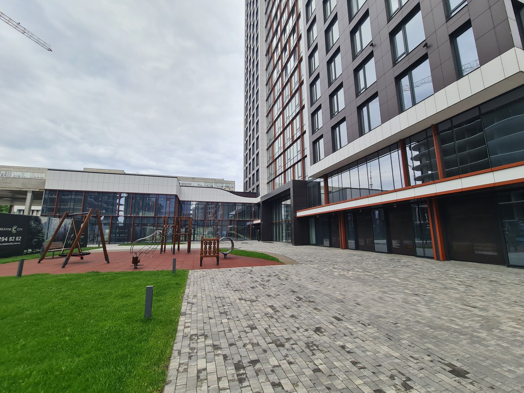 Spacious 50 sq.m Designer Apartment in Shevchenkivskyi District, Kyiv