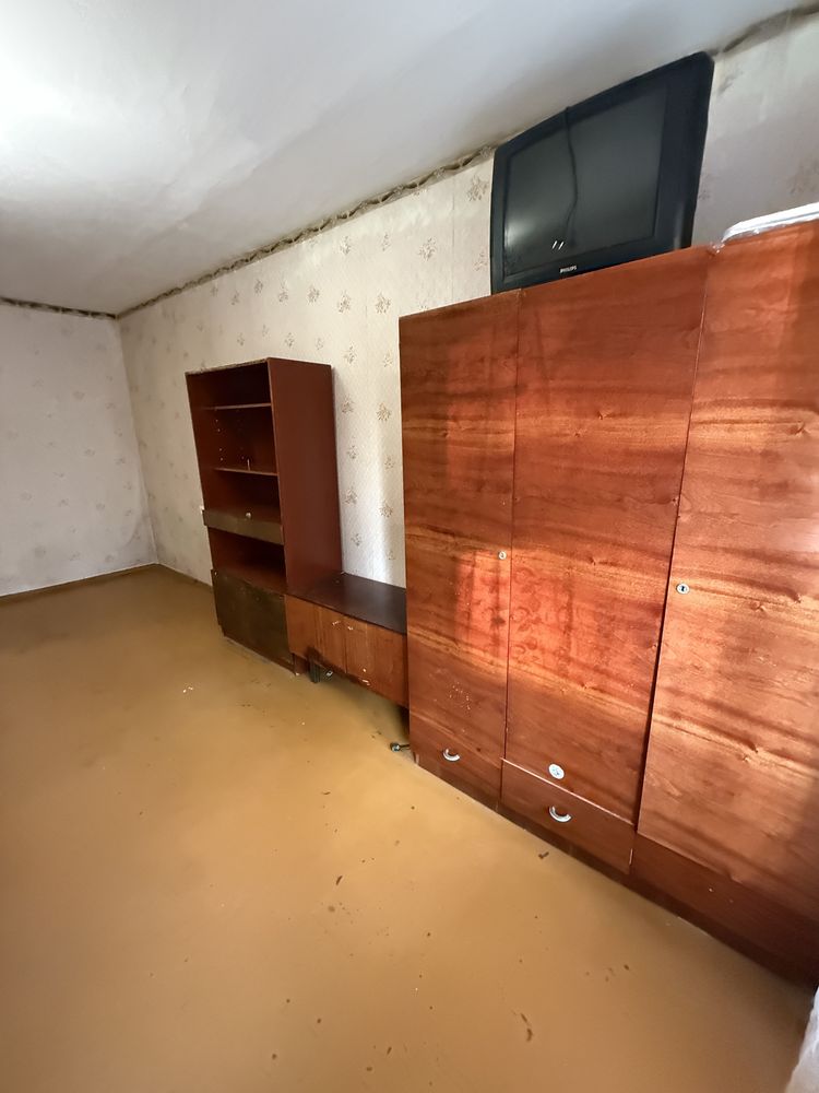 1-Room Apartment on Shoseyna Street