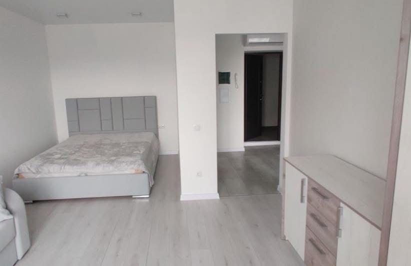 Spacious 1-Bedroom Apartment in Vodohrai Complex
