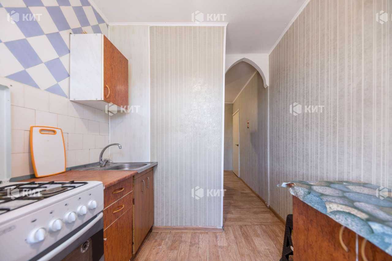 Spacious 2-Room Apartment Near Victory Park