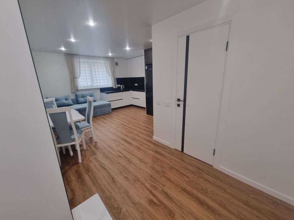 Furnished 1-Room Apartment with Designer Renovation and Built-in Appliances