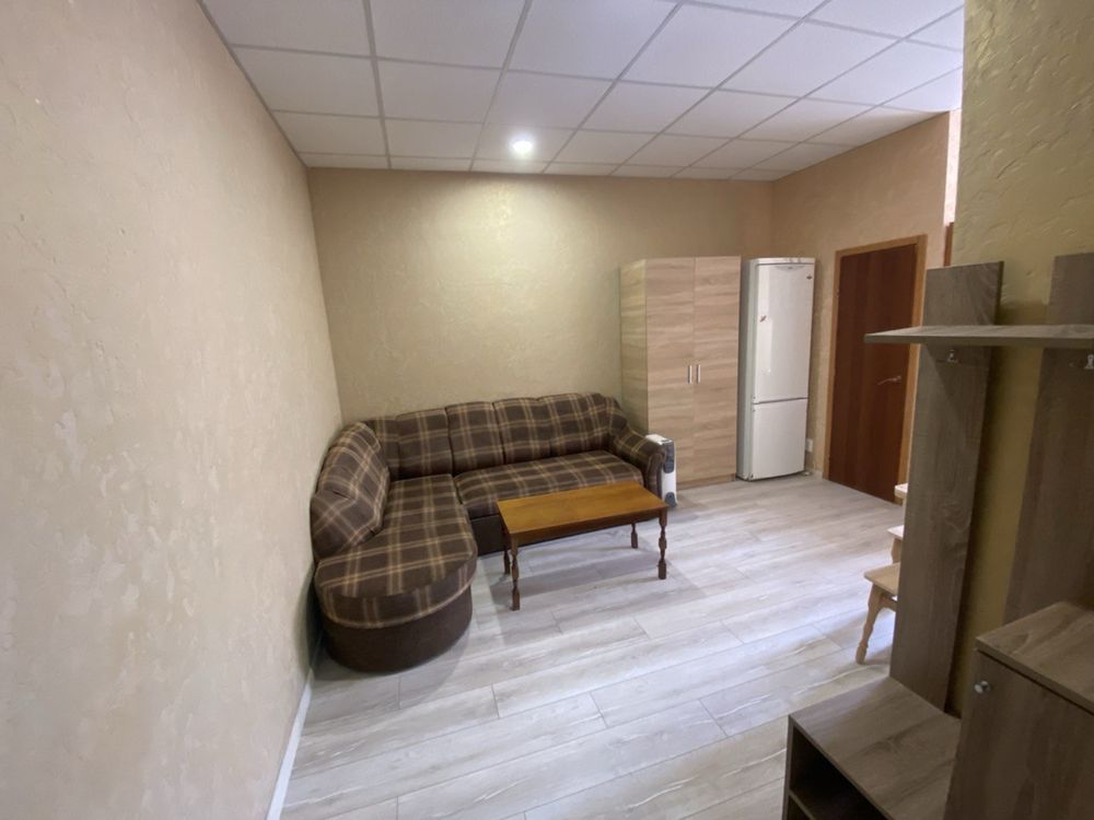 Renovated One-Bedroom Apartment with Modern Amenities