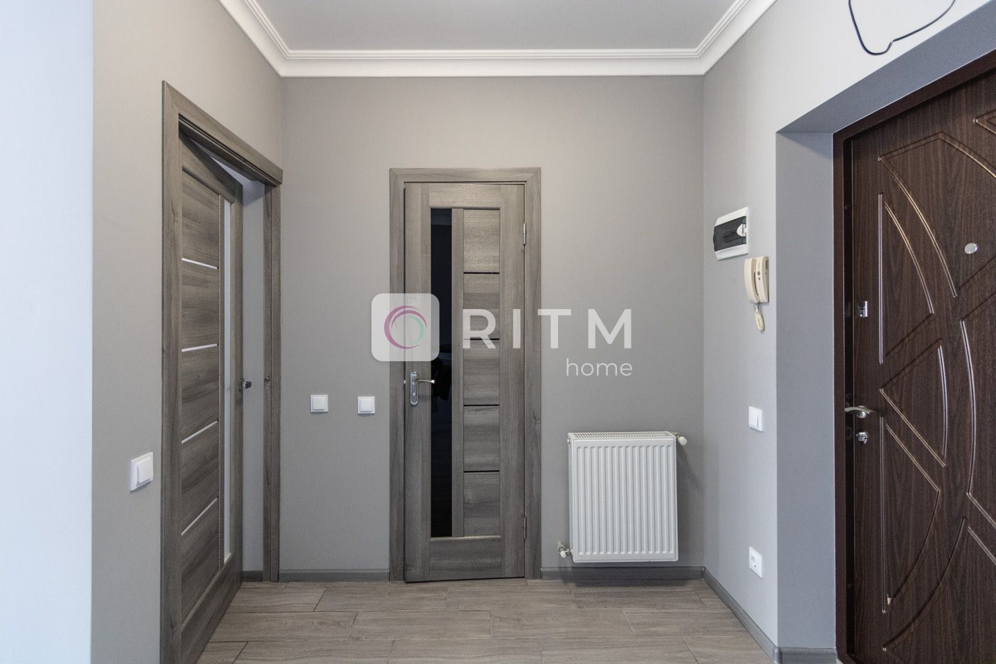 1-Room Apartment in City Center with Modern Renovation
