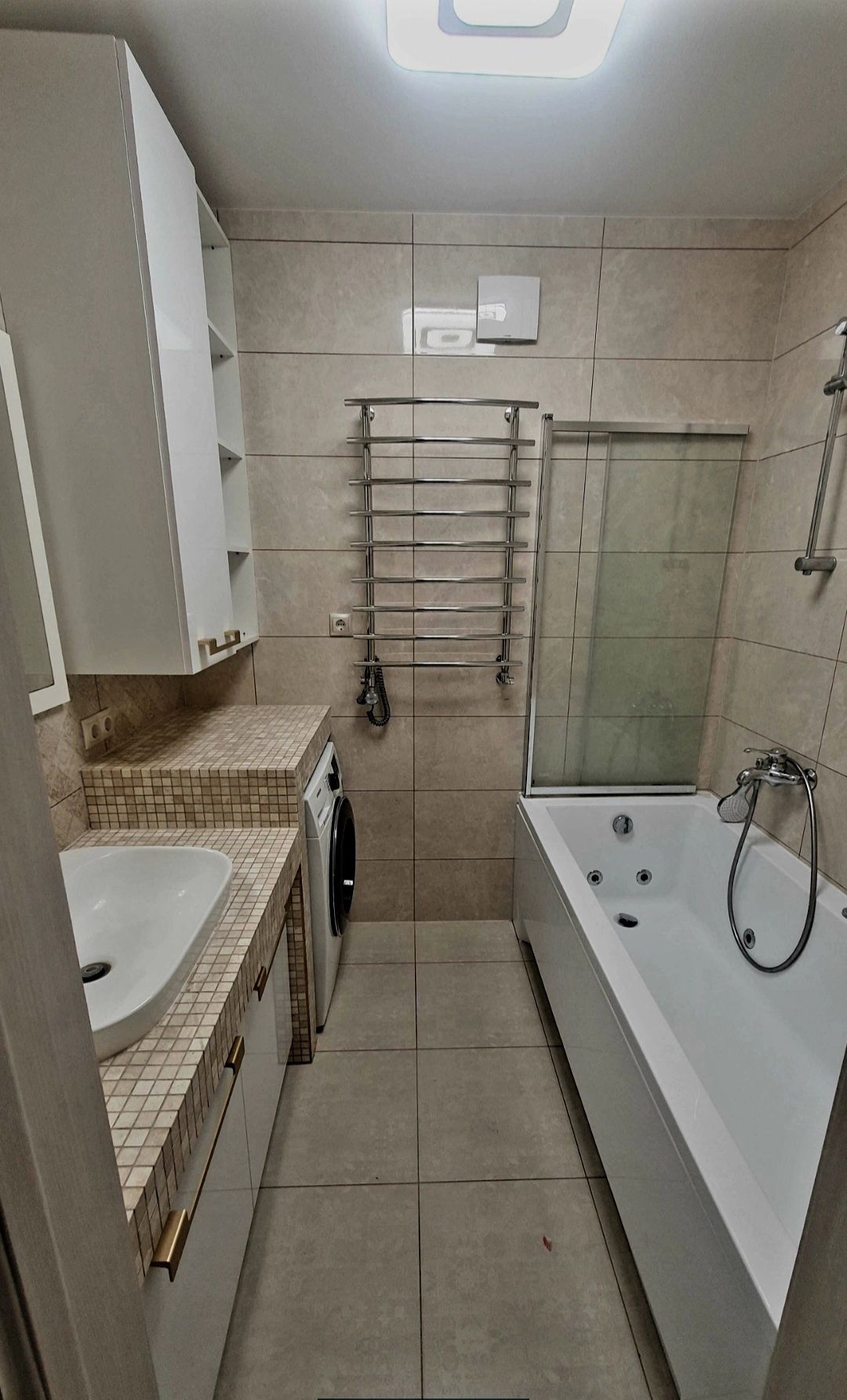 Modern 3-Bedroom Apartment with Autonomous Heating