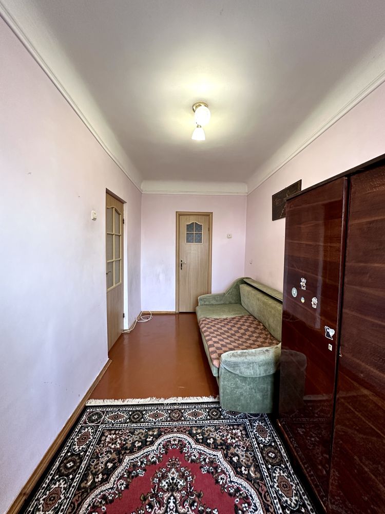 2-Room Apartment in Stryi City Center