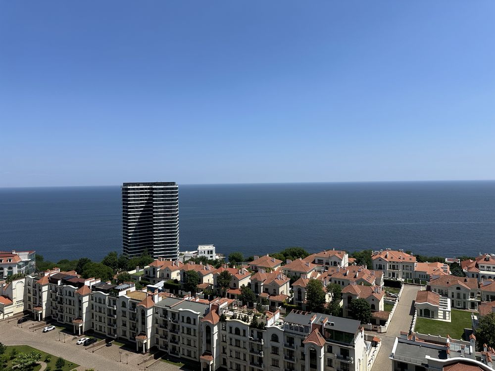 Luxury Sea View Apartment in Premium Complex