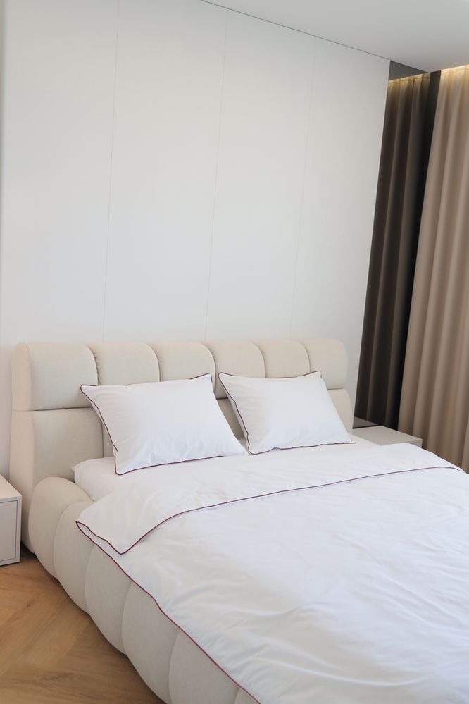 Modern 2-Room Business Class Apartment with Designer Renovation