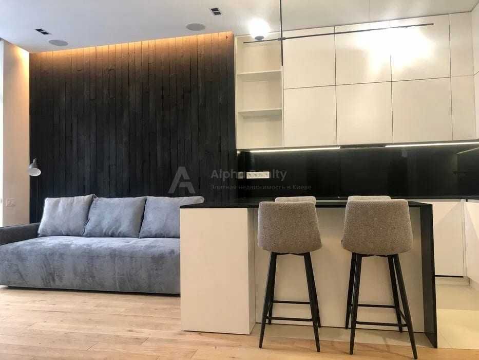 Luxurious 3-Bedroom Designer Apartment in Park Avenue