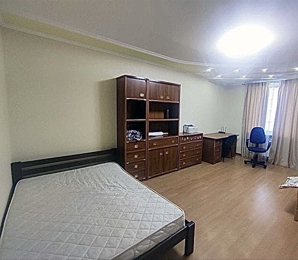 Spacious 3-Bedroom Apartment Near Sea with Generator