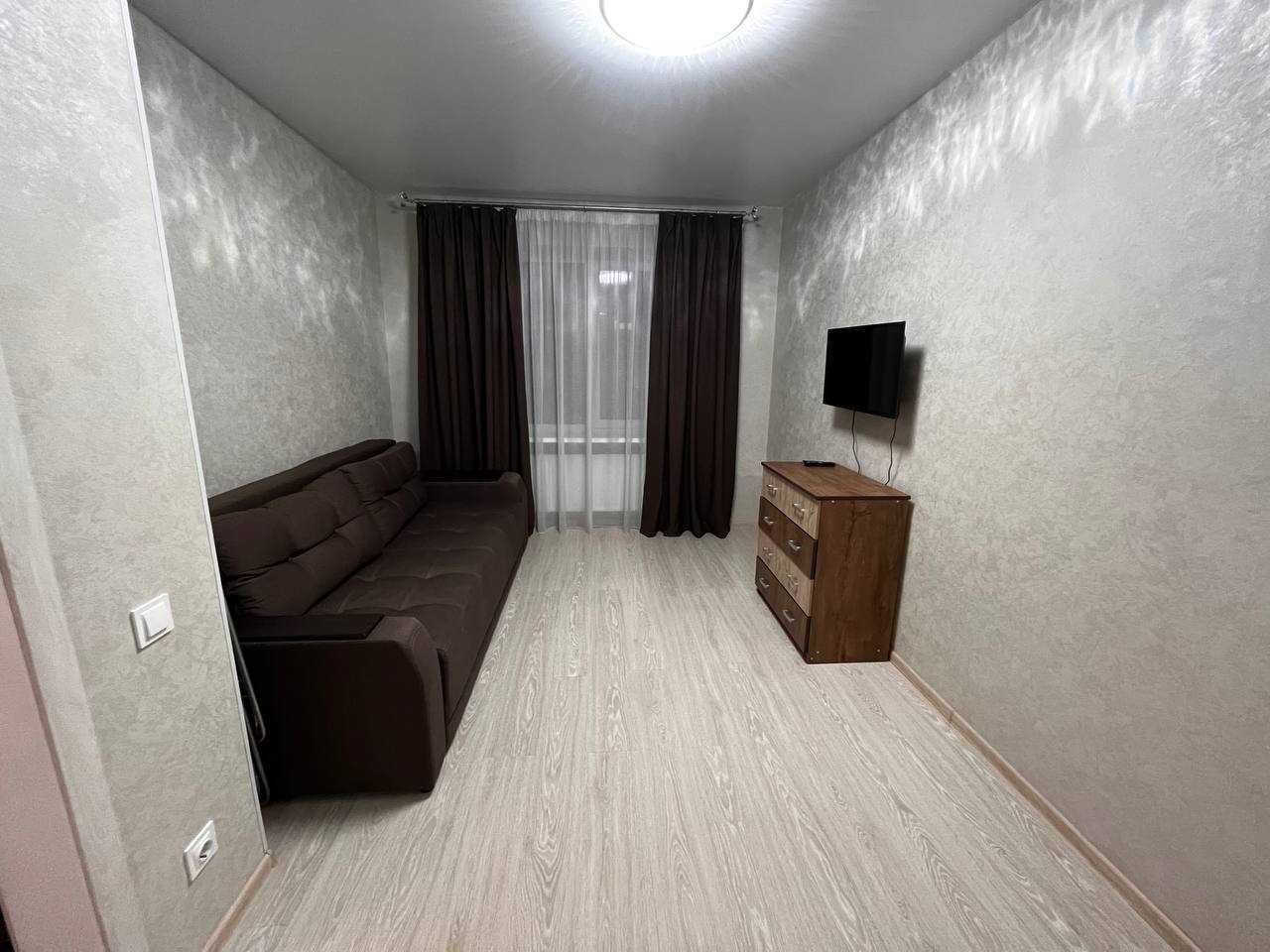 Cozy apartment in gated complex with amenities