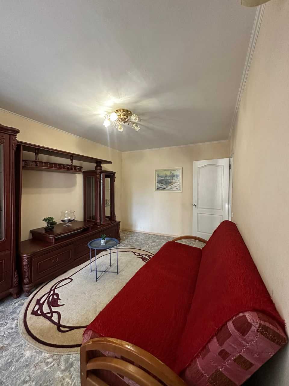2-Room Apartment in Center, Nagorka District, Near Infrastructure