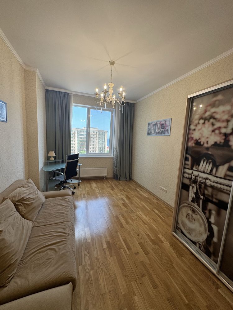 Sea View Apartment at 9 Pearl Complex, French Boulevard