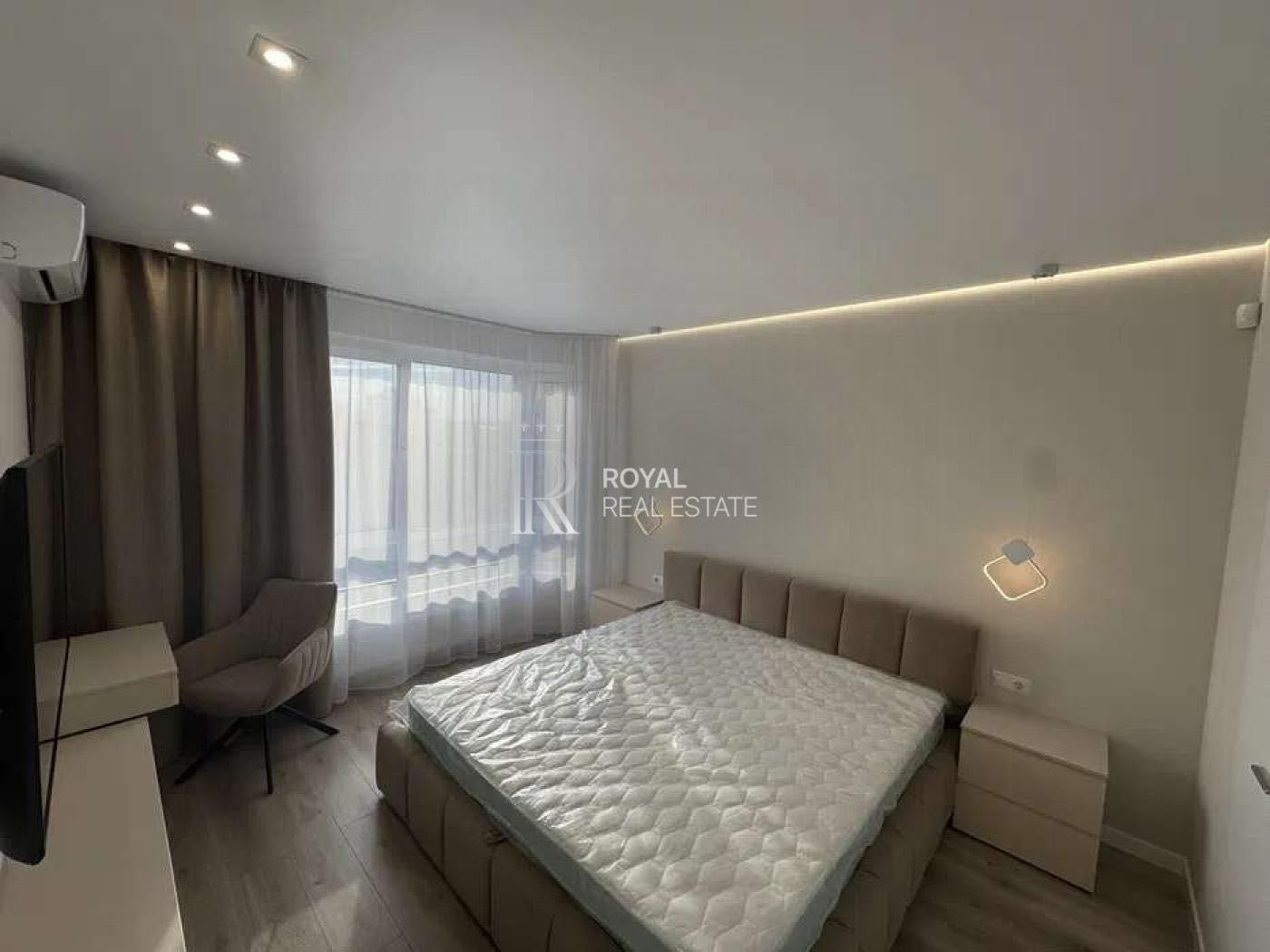 Stylish 1-bedroom apartment in Shevchenkivskyi district, city center