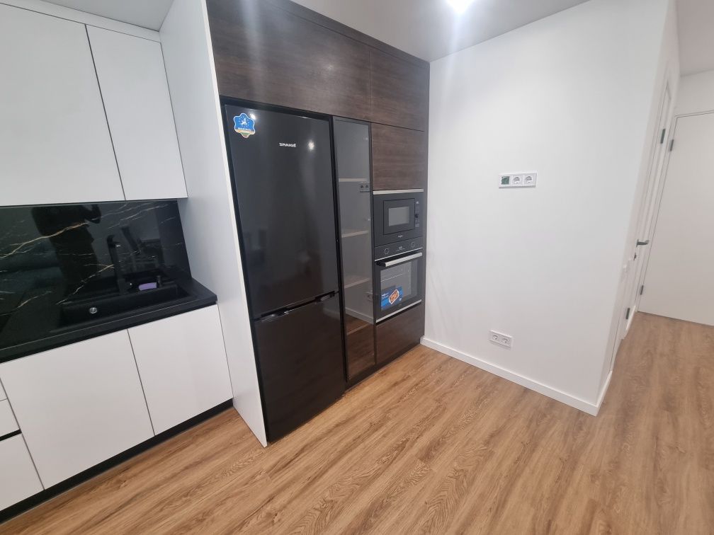 Furnished 1-Room Apartment with Designer Renovation and Built-in Appliances