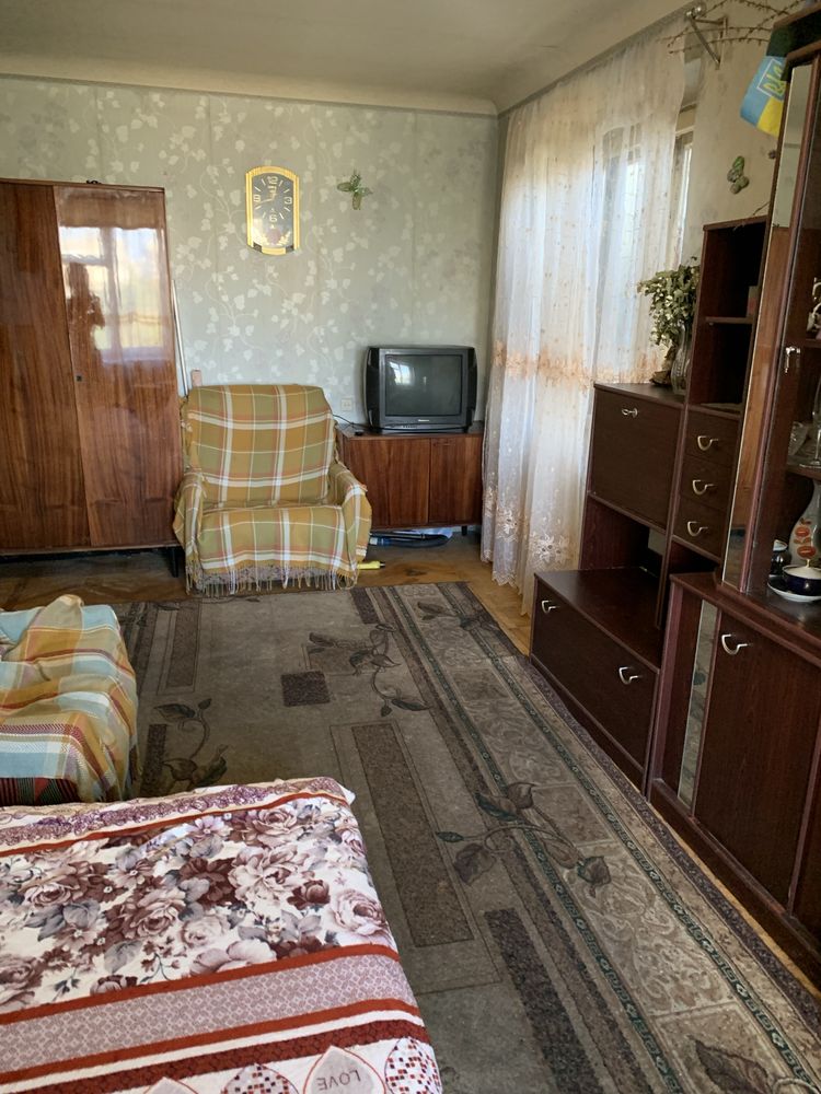 1-Room Apartment on Popova Street, Kurenivka Area, Near Vyshhorodska Street