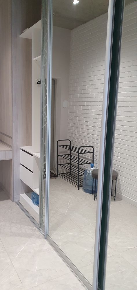 Luxury 3-Bedroom Apartment on Novoselskogo Street