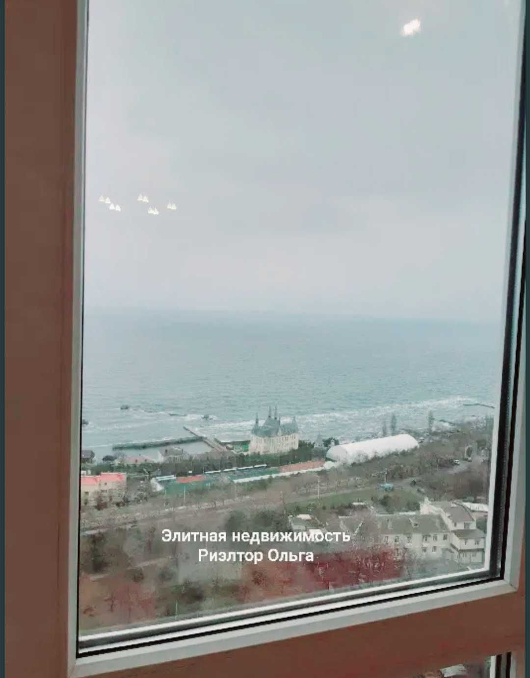 Two-bedroom apartment with panoramic sea view in Ruslana and Lyudmila Complex