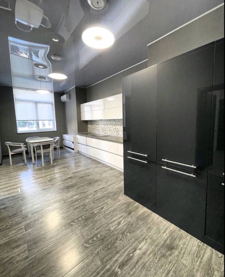 Spacious and Clean One-Bedroom Apartment with Modern Design