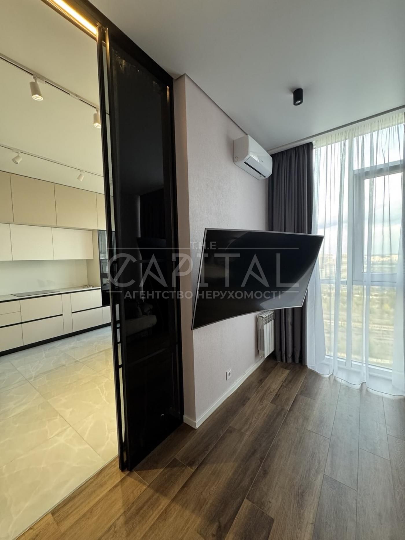 Modern 2-room apartment with city view, 25th floor, near metro