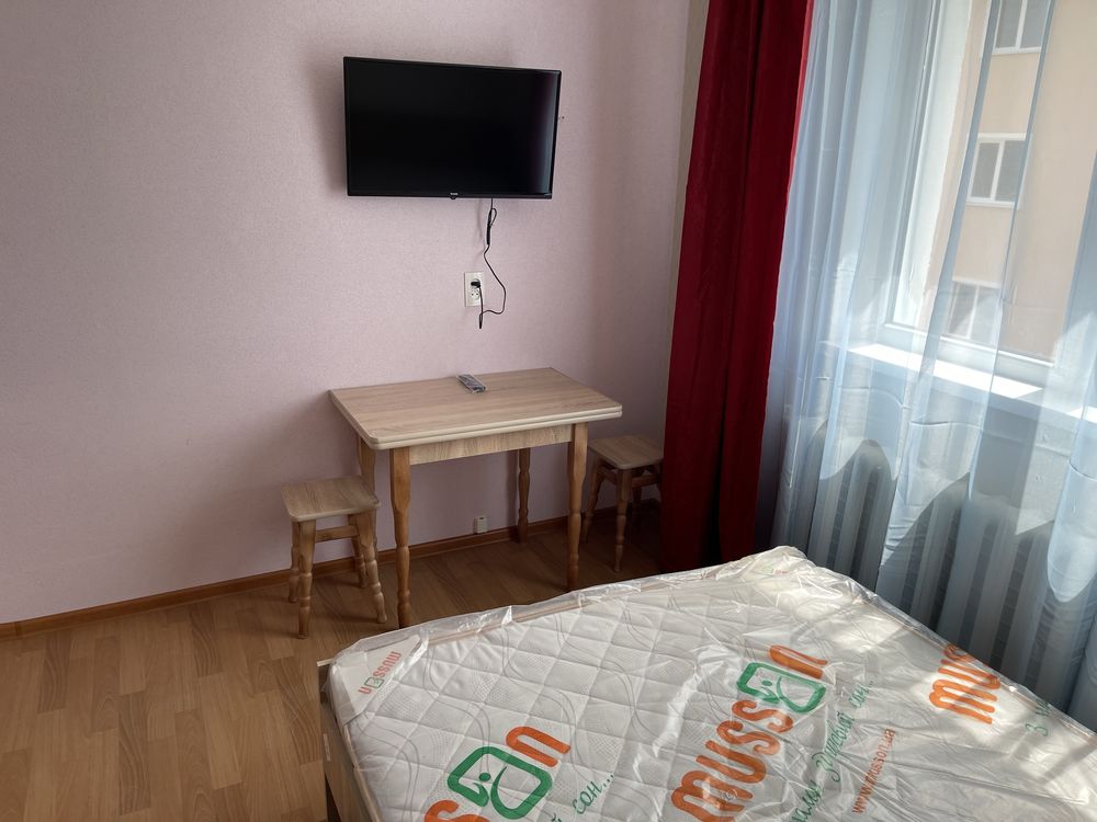One-bedroom apartment in Vyshgorod, 10 km from Kyiv, with parking and amenities