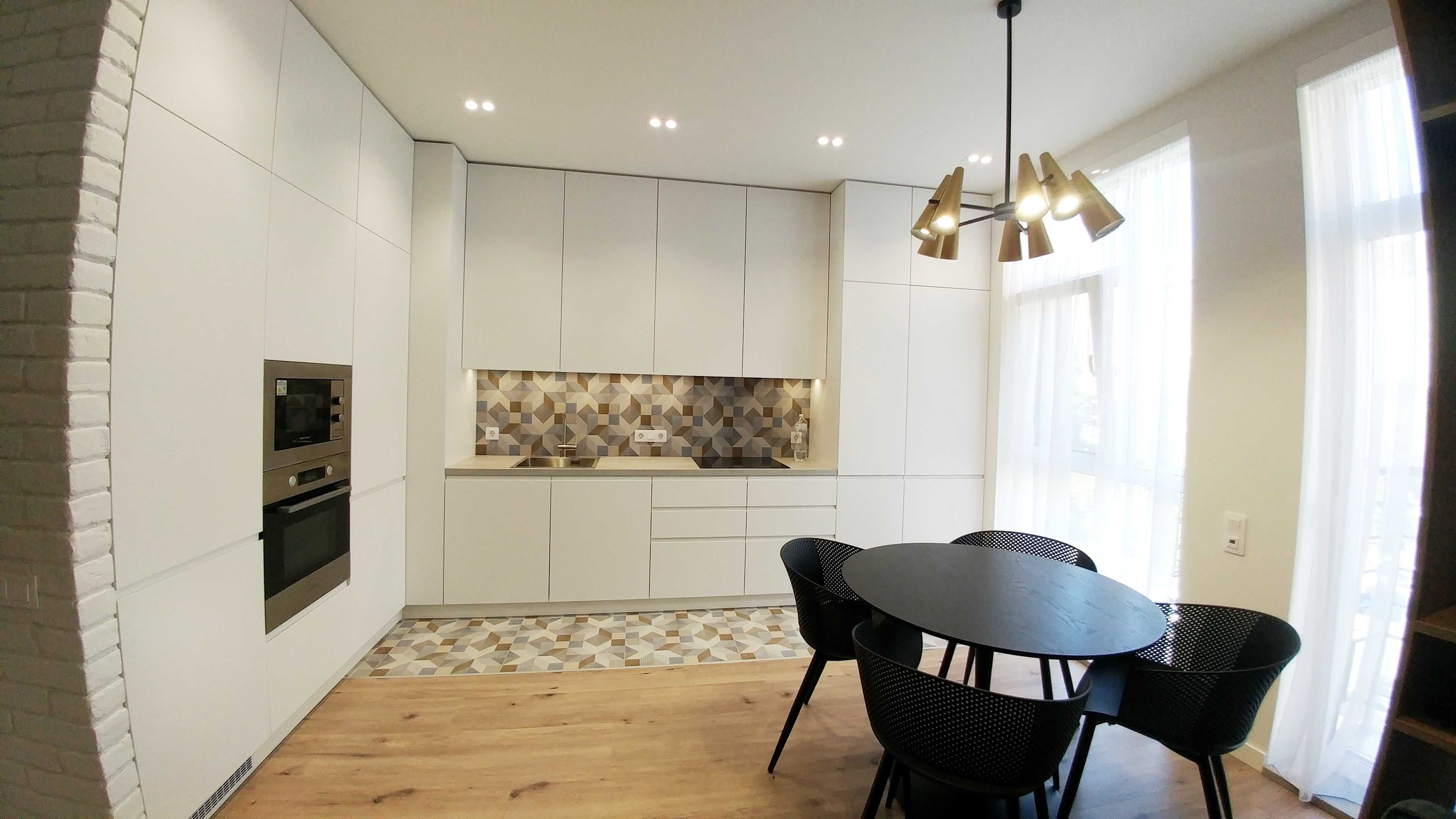 Modern 2-Bed Apartment Near Ocean Plaza Mall