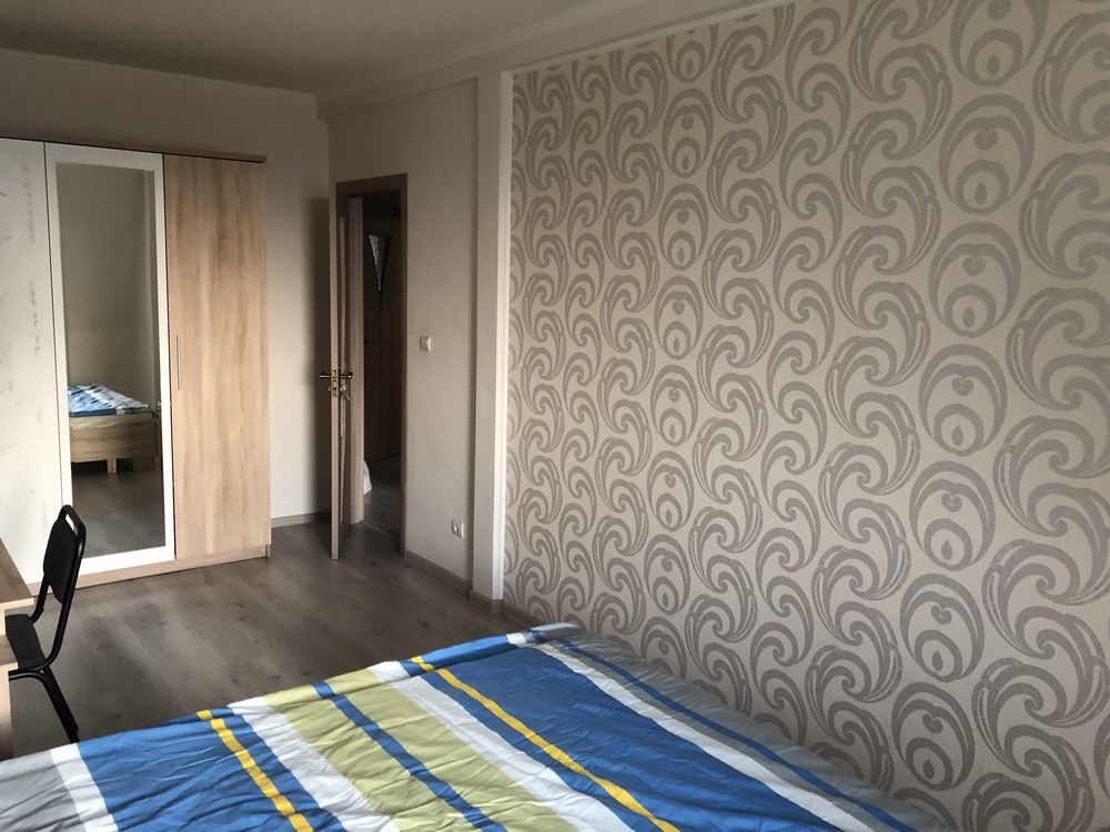 Spacious 3-Room Apartment with Two Balconies on Ivan Franko Street