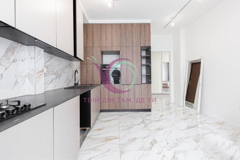 2-Room Apartment in Semytsvit Residential Complex