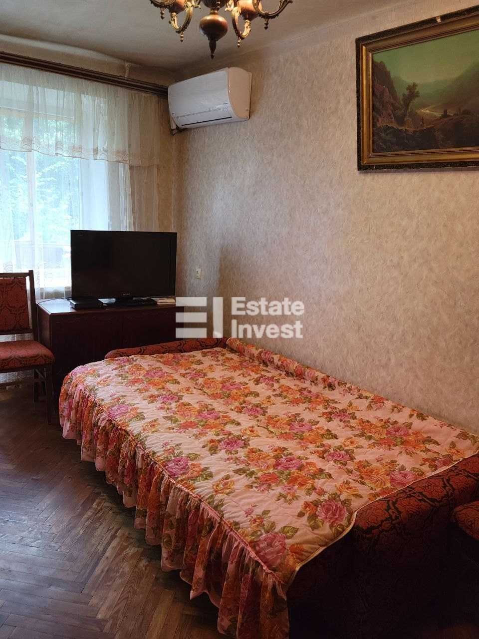 2-Room Apartment on Otakara Yarosha Street, Well-Furnished