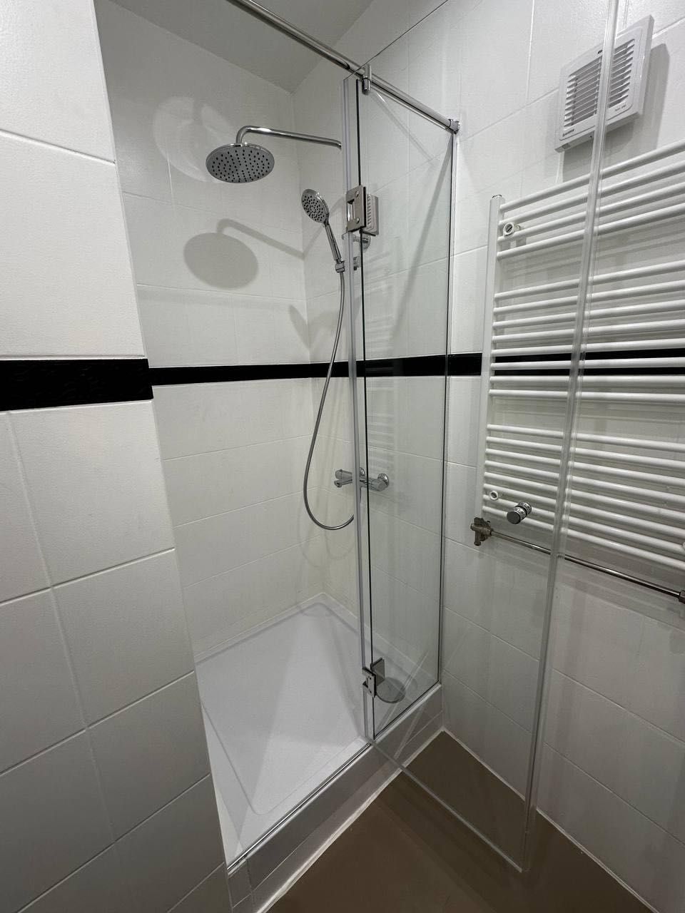 Spacious 2-Room Apartment in City Center with Modern Design
