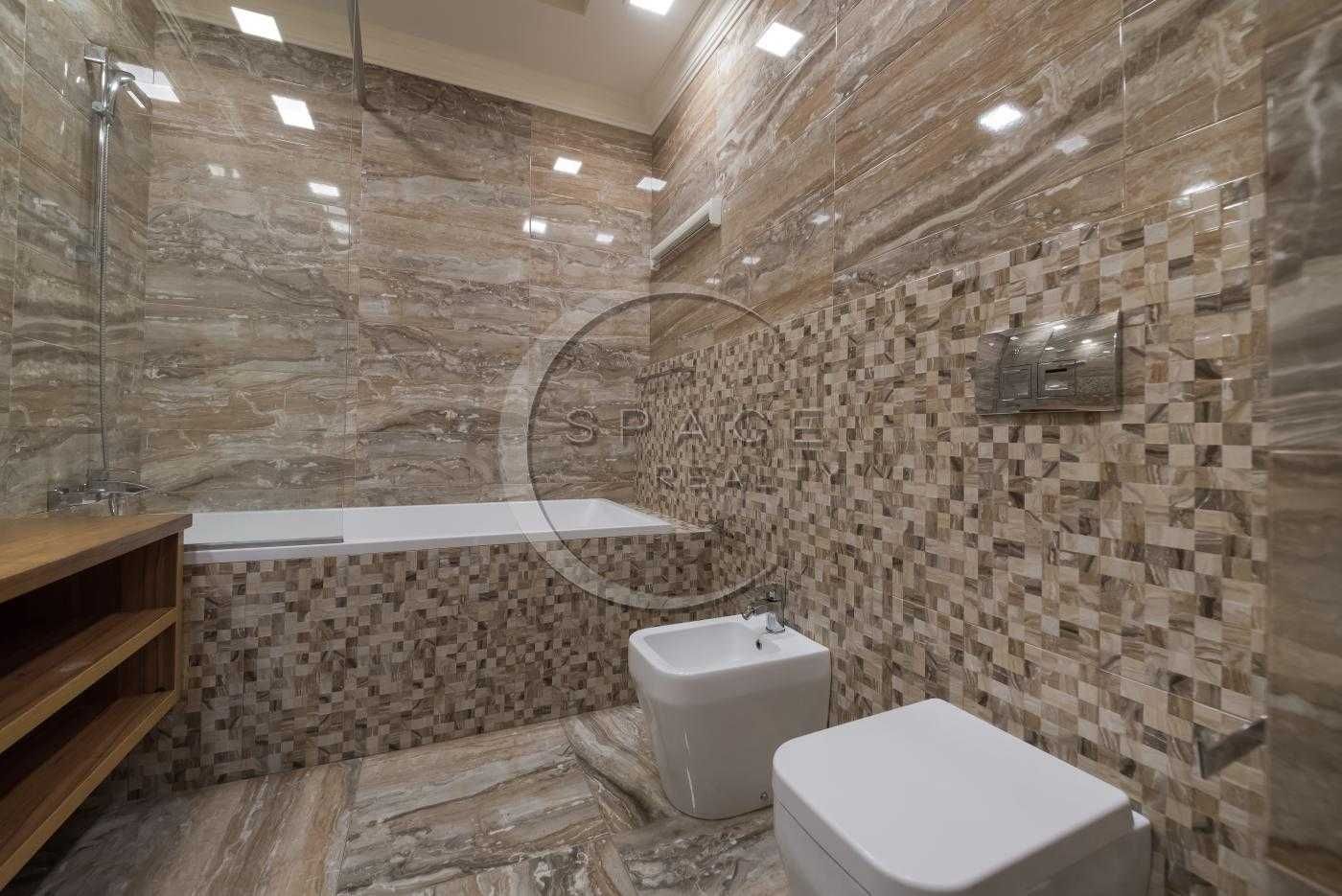 2-Room Apartment in Novopecheski Lipky Complex with Modern Design