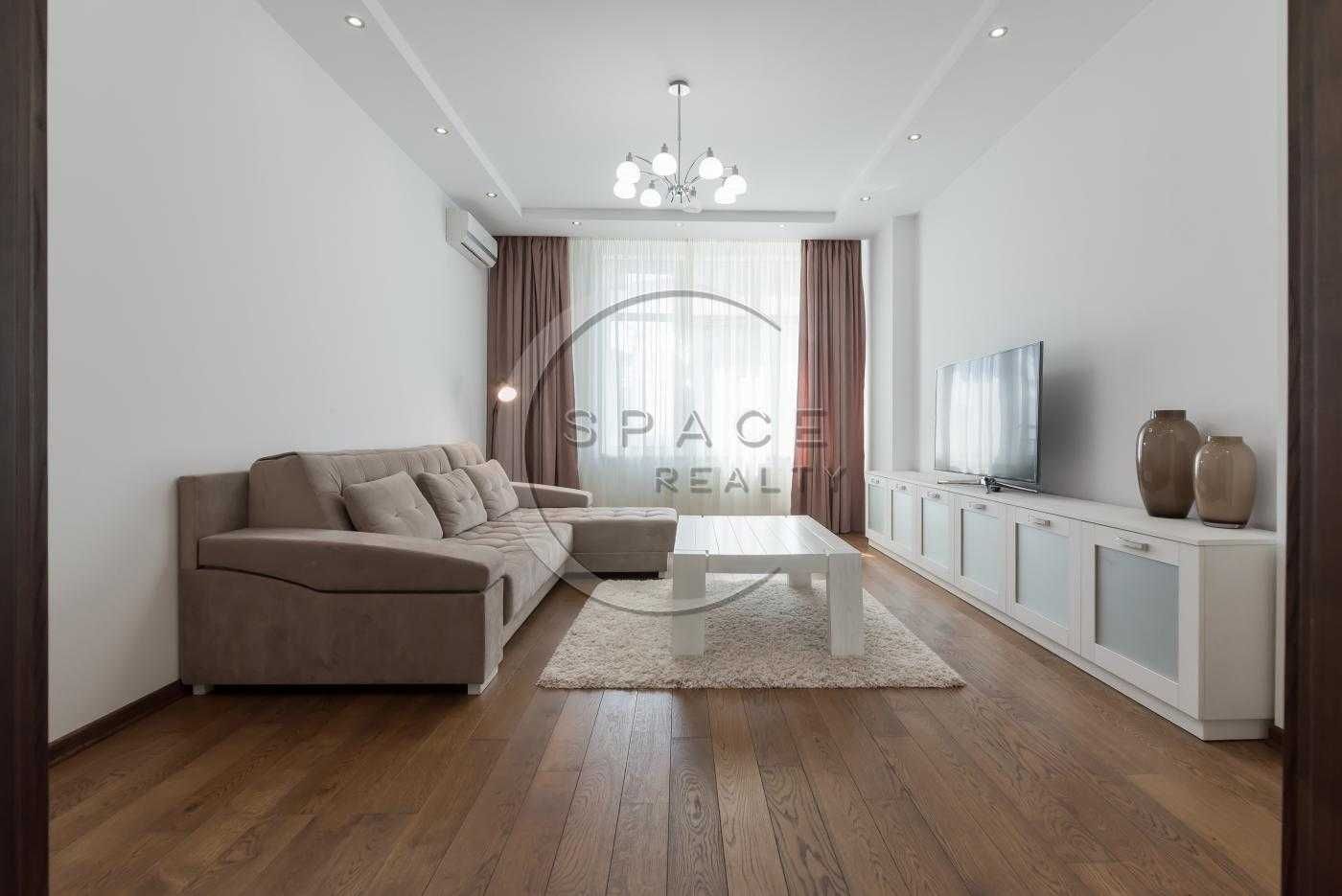 Two-bedroom apartment in Novopecherski Lipky residential complex