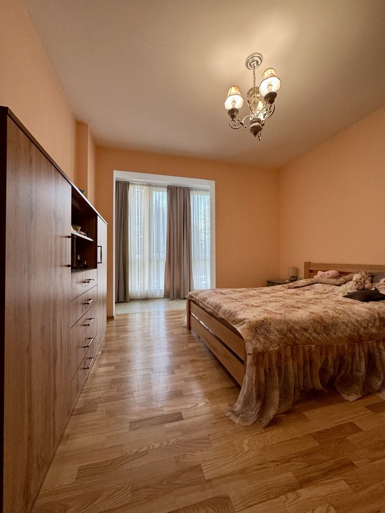 Cozy 2-Room Apartment in City Center with Balcony and Modern Amenities