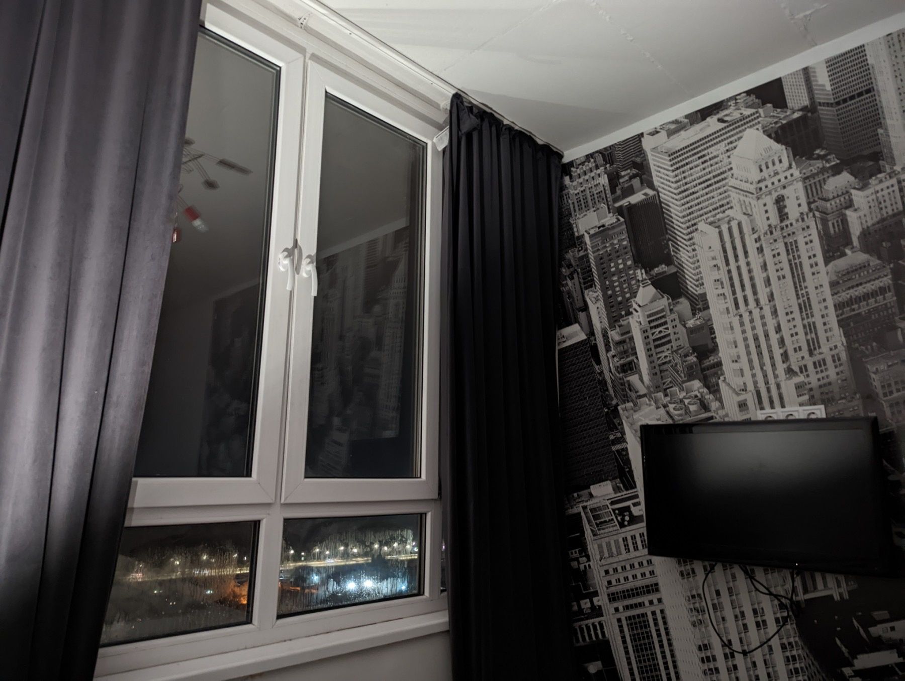 Spacious Apartment in Holosiivskyi District with Panoramic City View