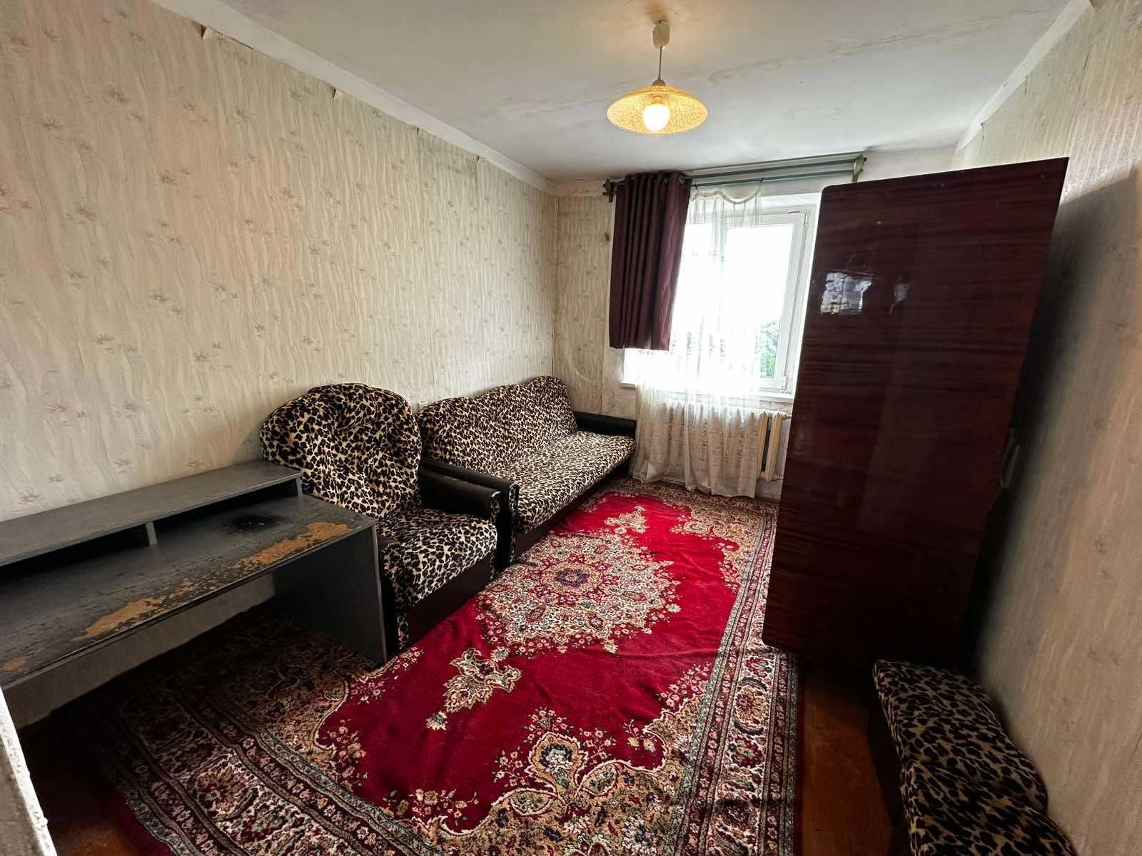2-Room Apartment on Striyska Street, 9th Floor, Soviet-Style