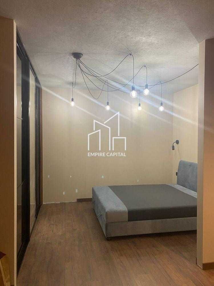Designer Renovation Apartment on Sadova Street, New Building