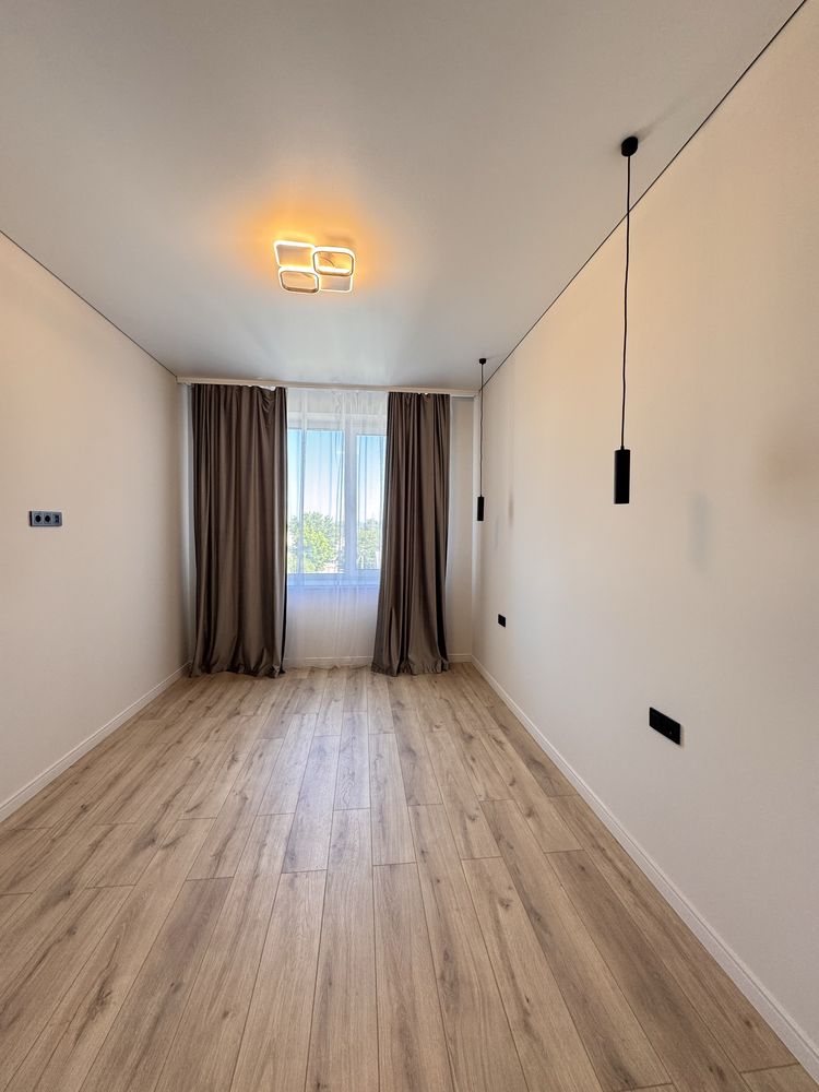 Modern 2-Room Apartment in Uzhhorod, Storonytskyy Complex