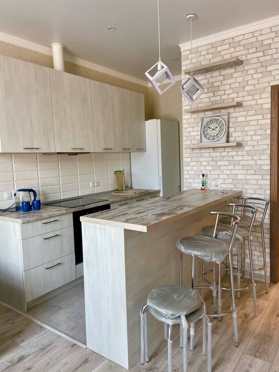 1-Bedroom Apartment in 4 Seasons Complex near Gagarin Avenue