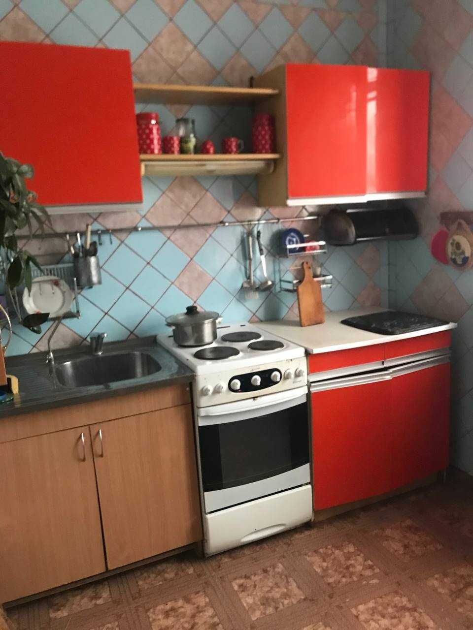 Warm 1-Bedroom Apartment Near Class Supermarket