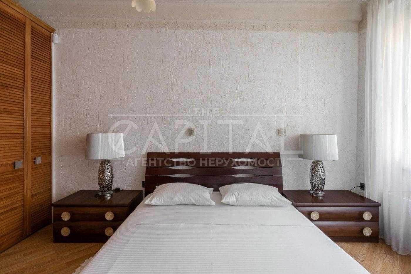 Bright and Cozy 2-Bedroom Apartment in City Center near Bessarabka Square